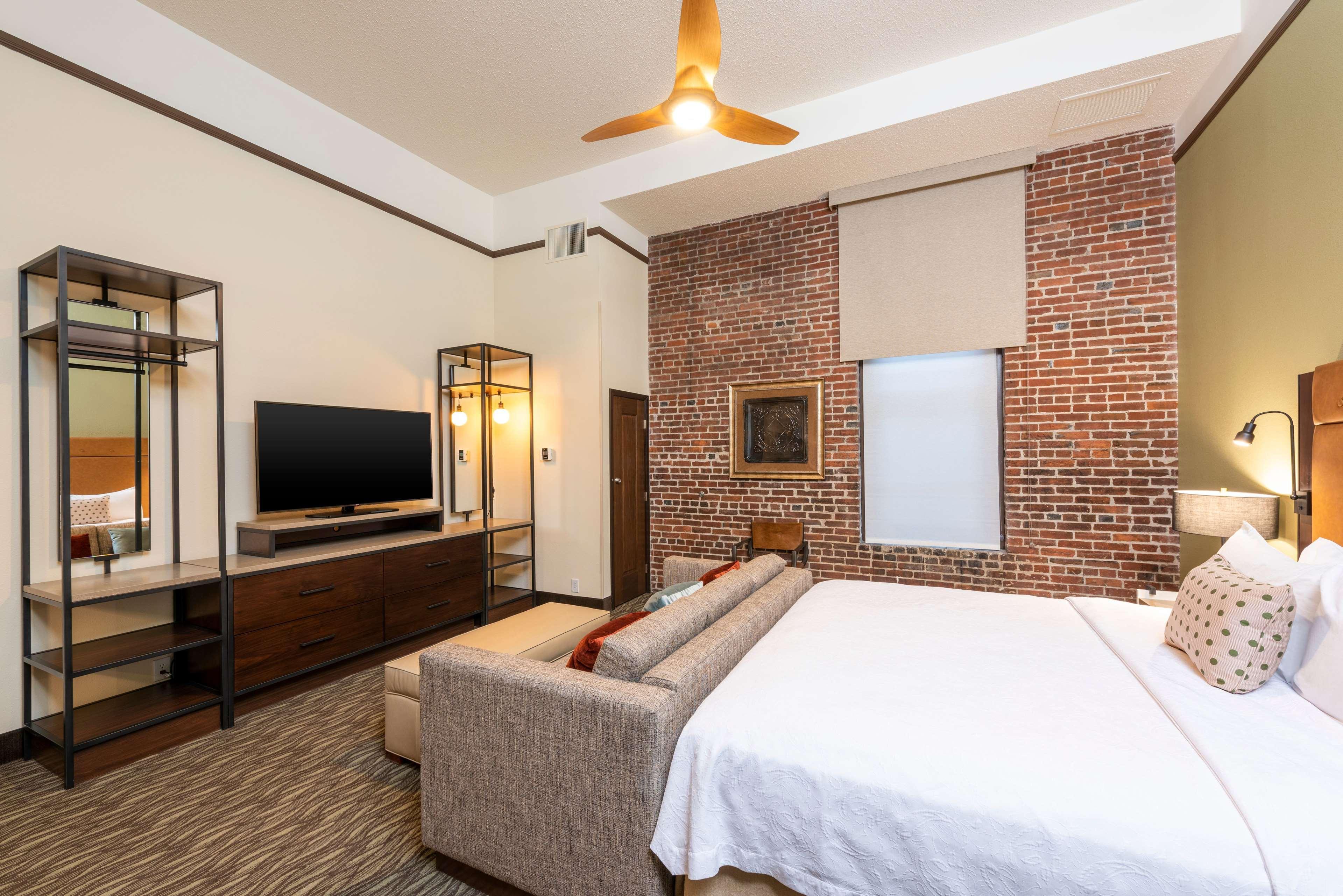 Homewood Suites By Hilton Indianapolis Downtown Exterior photo
