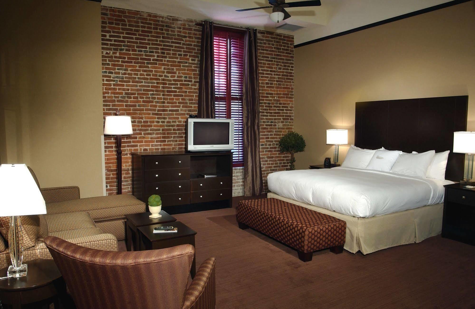 Homewood Suites By Hilton Indianapolis Downtown Exterior photo