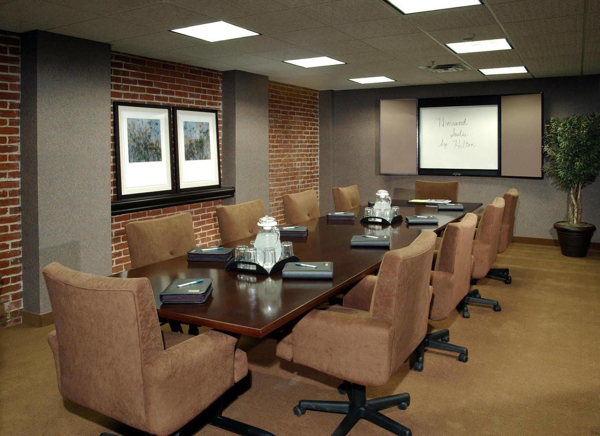 Homewood Suites By Hilton Indianapolis Downtown Facilities photo