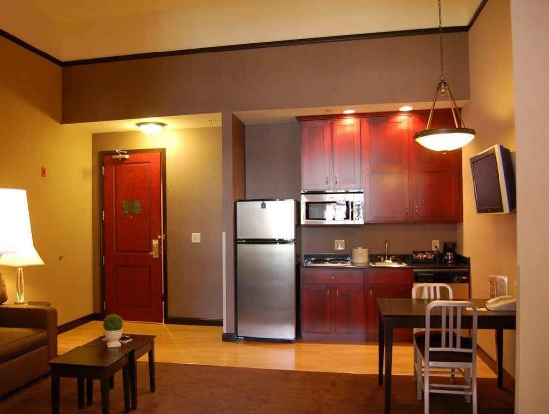 Homewood Suites By Hilton Indianapolis Downtown Exterior photo